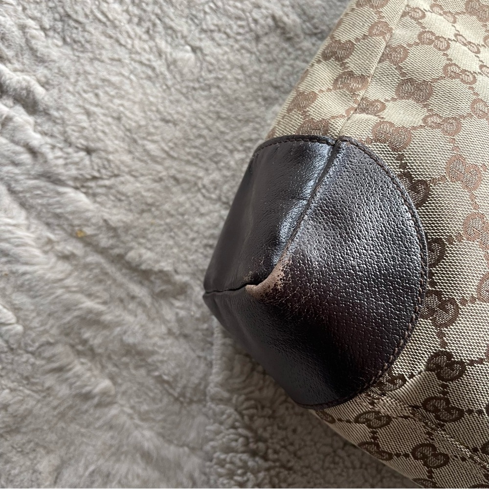 Gucci Cream and Brown Messenger Bag with Signature GG Pattern - Picture 13 of 13